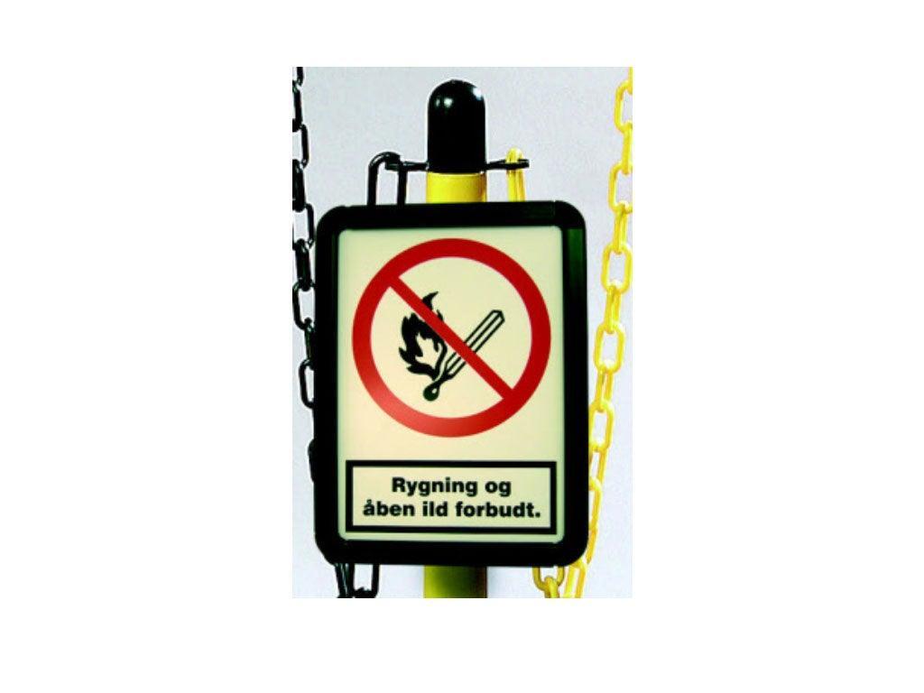 Kunststoframme, A4, til kæde og stander - Backner ApS